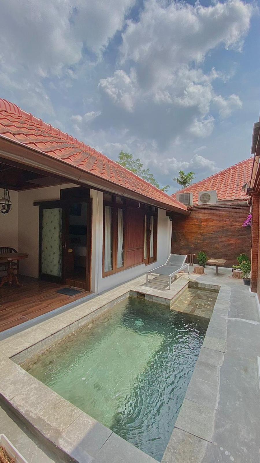 Chrome Hotel & Resort Solo Colomadu Ngoại thất bức ảnh