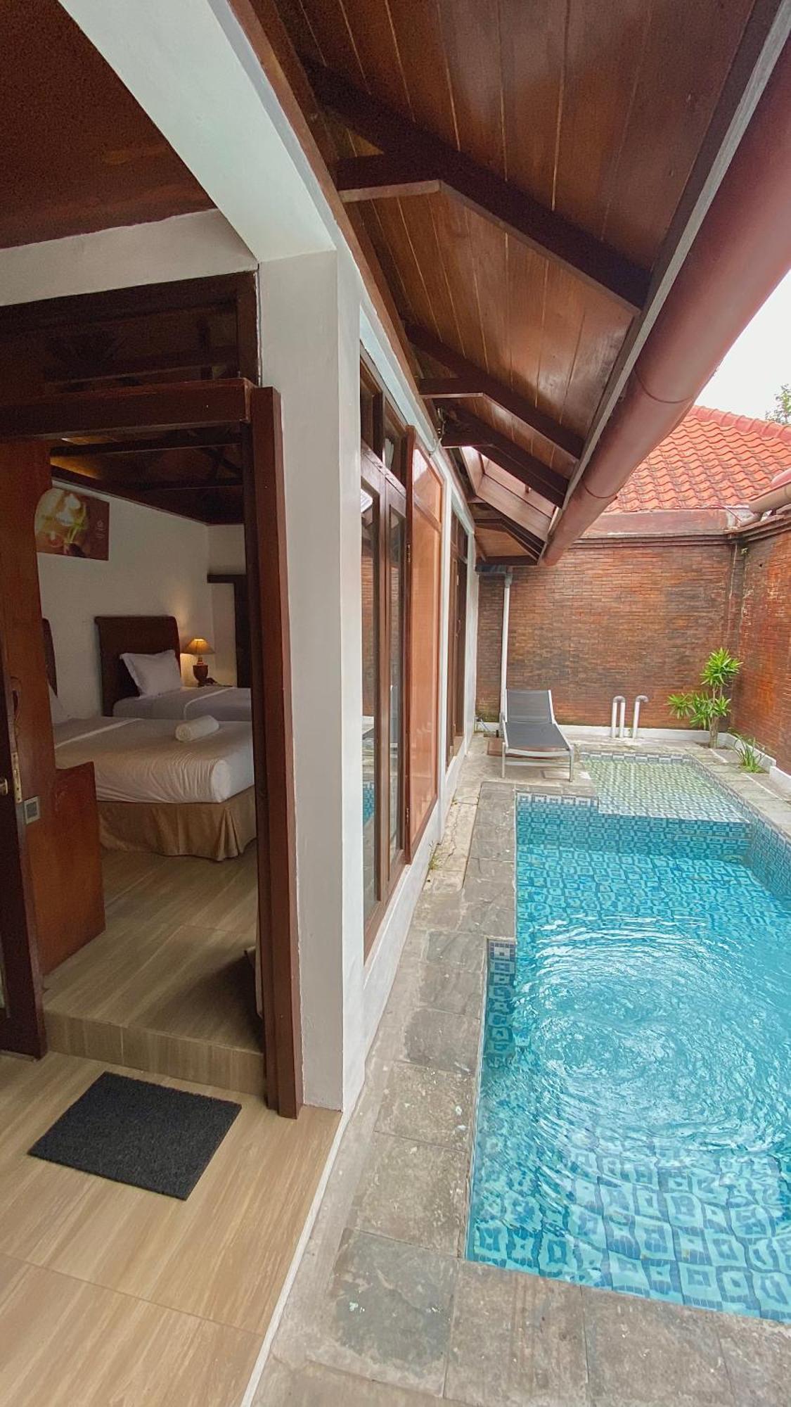 Chrome Hotel & Resort Solo Colomadu Ngoại thất bức ảnh
