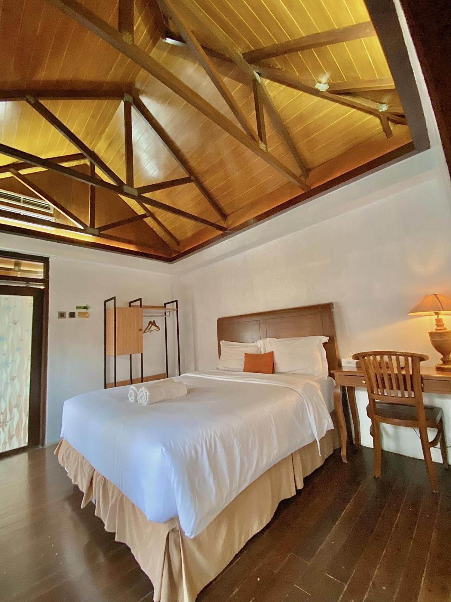 Chrome Hotel & Resort Solo Colomadu Ngoại thất bức ảnh